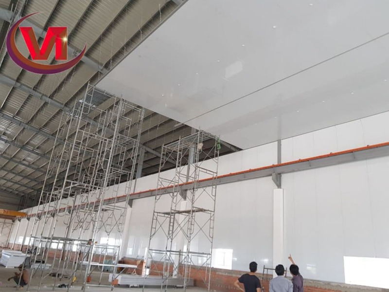 Lắp đặt vách trần nhà máy sản xuất Duy Nguyễn